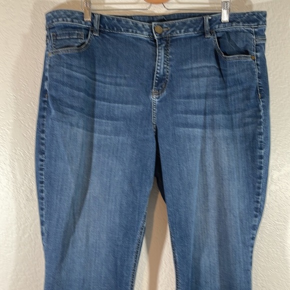 LANE BRYANT Bootcut Genius Fit Denim Jeans Size 24 Regular - Picture 4 of 8